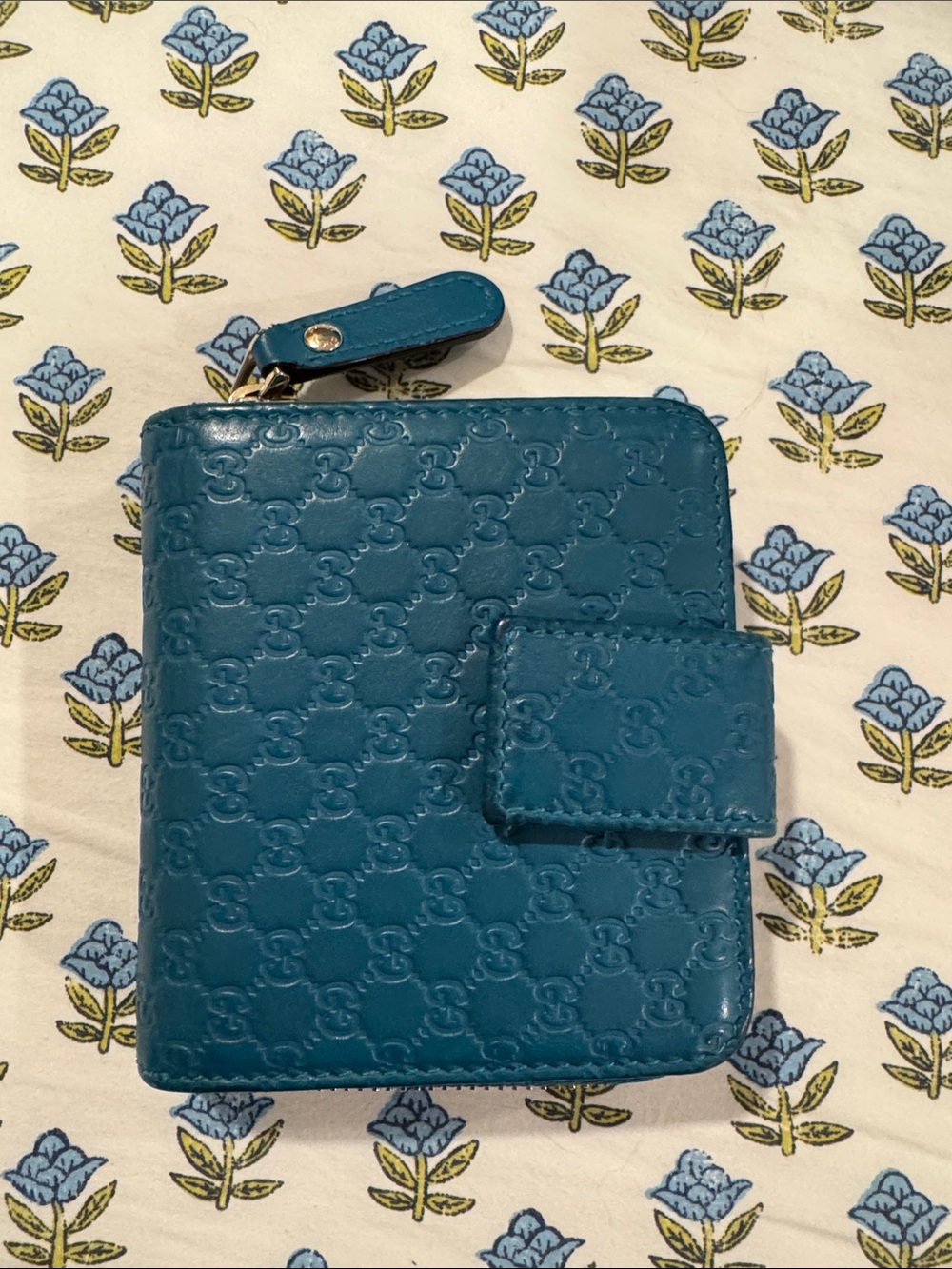 Gucci leather wallet